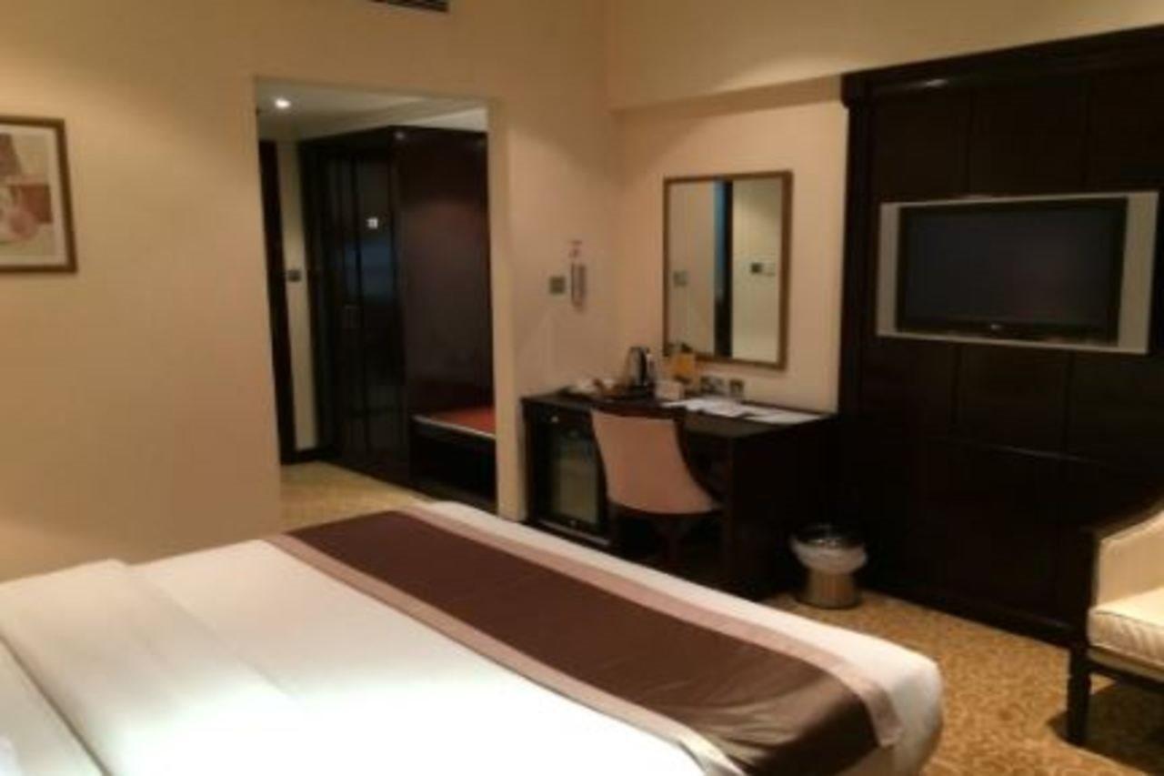 London Suites Hotel Dubai Exterior foto