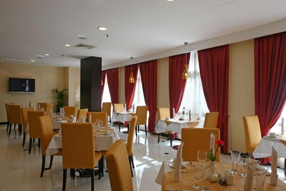 London Suites Hotel Dubai Exterior foto