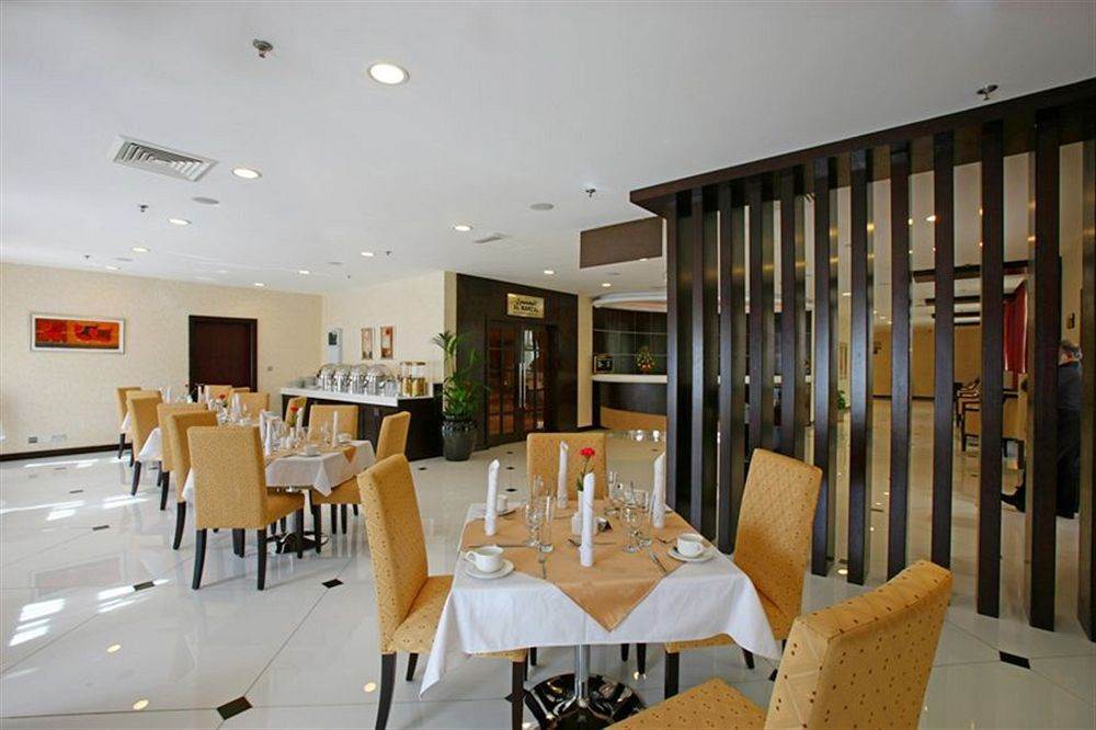 London Suites Hotel Dubai Restaurante foto